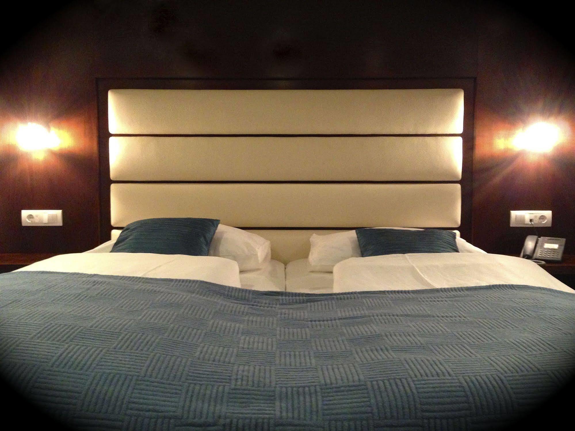 Hotel Cryston Відень Екстер'єр фото