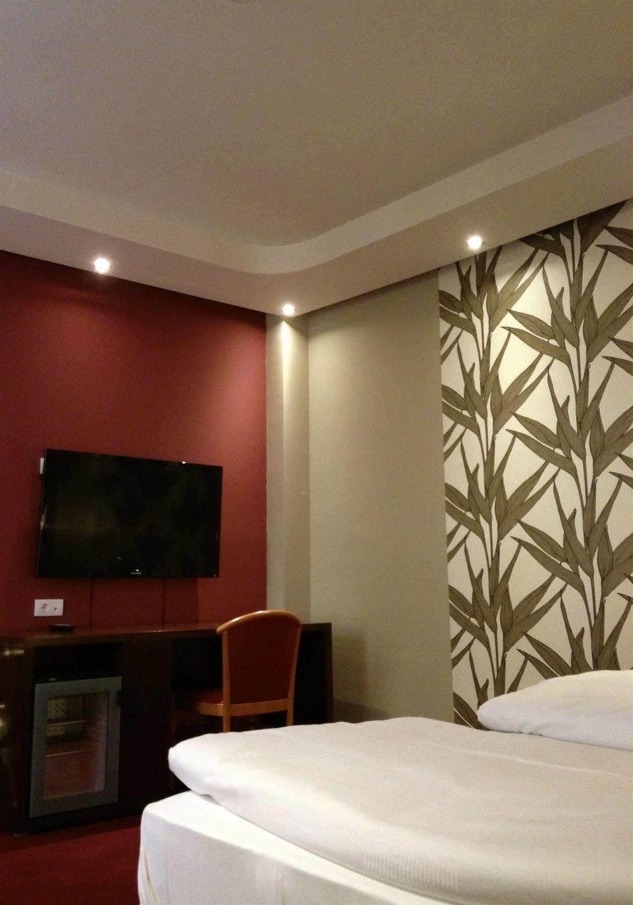 Hotel Cryston Відень Екстер'єр фото